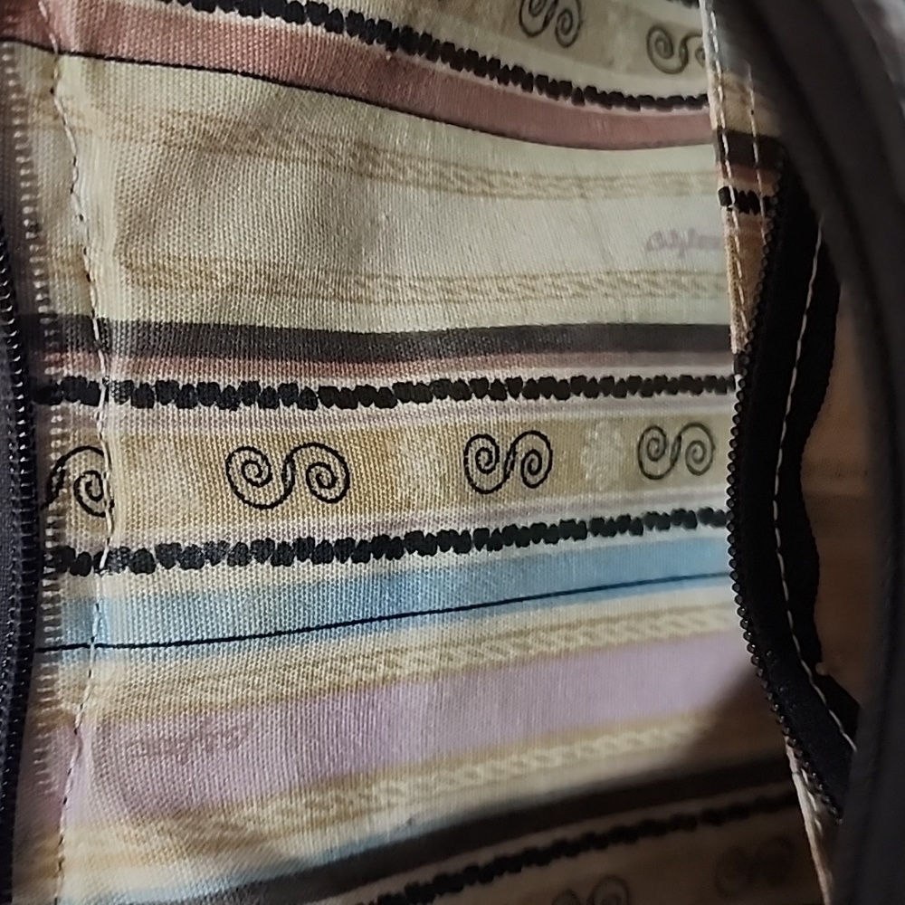 BRIGHTON Edna Black & Tan Woven Handbag with Black Leather Trim - Picture 10 of 12